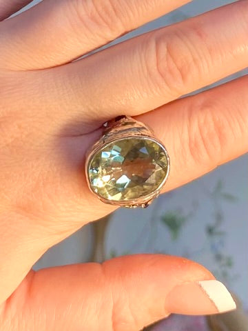 The green confetti ring